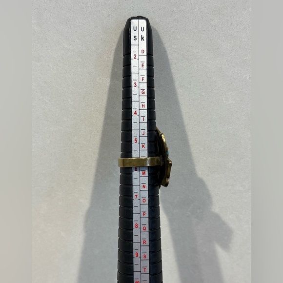 Vintage Bold Textured Maple Leaf
Cocktail Ring Unique Statement Piece Size 6 - Picture 9 of 9